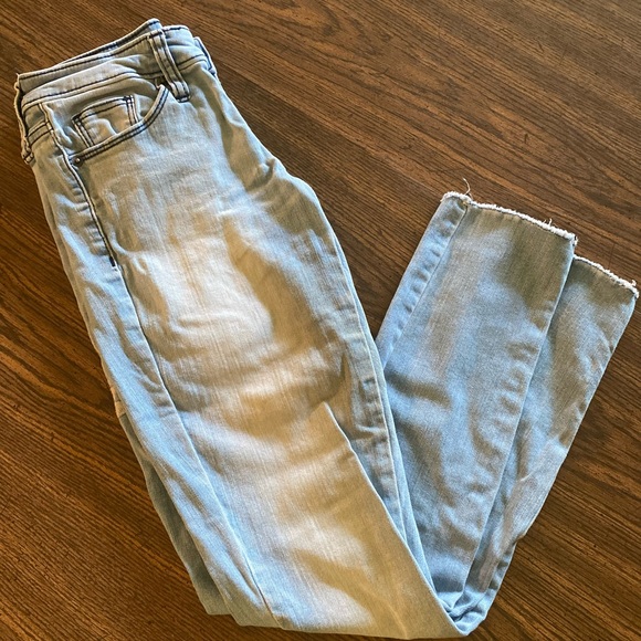 Flower Embroided jeans - Picture 3 of 9